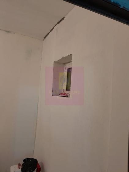 Casă cu 2 camere în Roșu