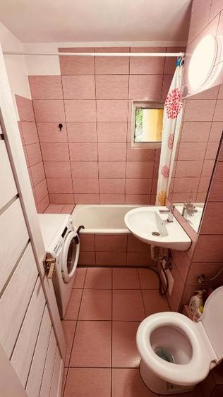 Apartament cu 2 camere decomandat, mobilat în Răcădău