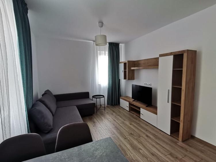 Apartament cu 2 camere semidecomandat în Exterior Vest