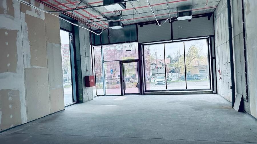 Spațiu comercial, de 103 mp, în Sebastian