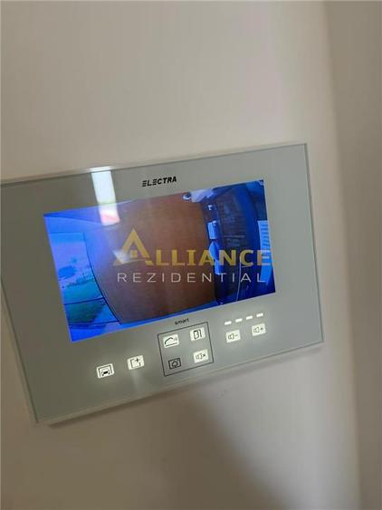 Apartament cu 2 camere decomandat, mobilat în Central