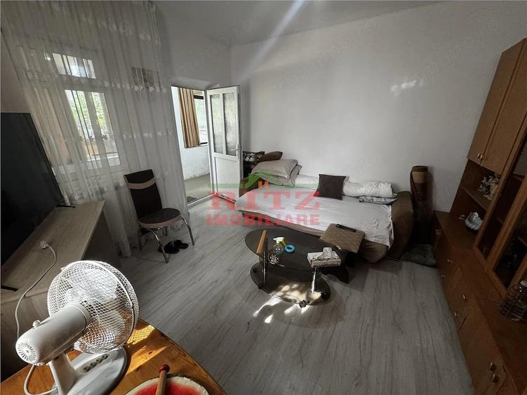 Casă cu 5 camere cu Teren 628 Mp în Orașul de Jos