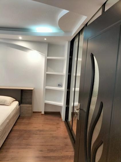 Apartament cu 2 camere decomandat în Precista