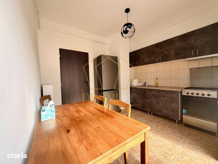 Apartament cu 2 camere decomandat în P-ța Unirii