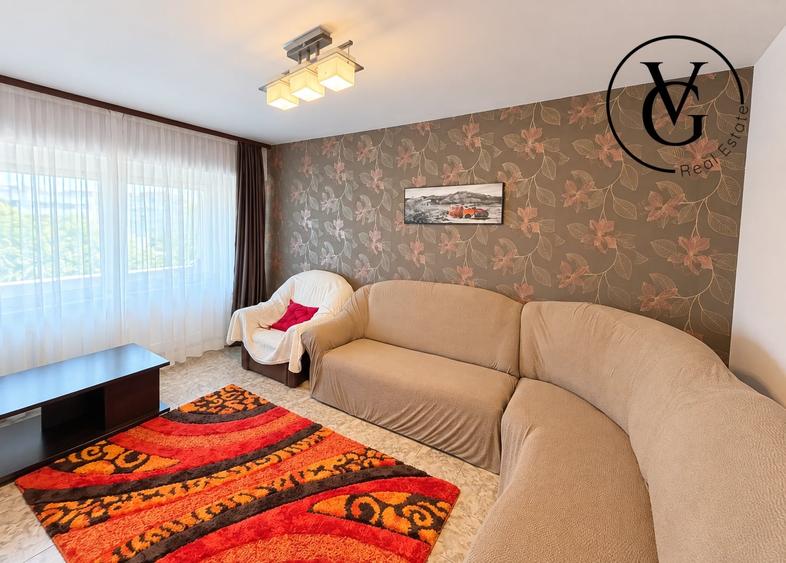 Apartament cu 3 camere decomandat, mobilat în Faleza Nord