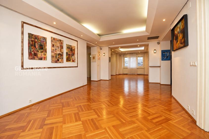 Apartament cu 6 camere semidecomandat în Ultracentral