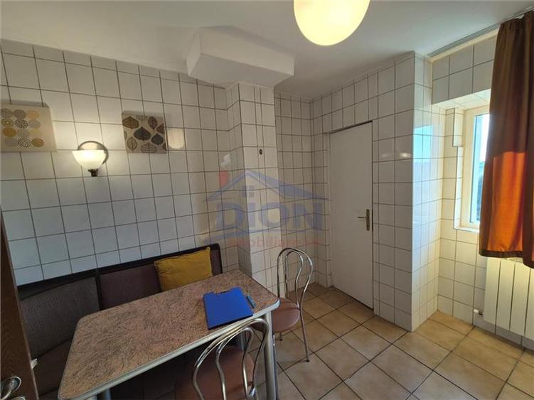 Apartament cu 2 camere semidecomandat în Timpuri Noi