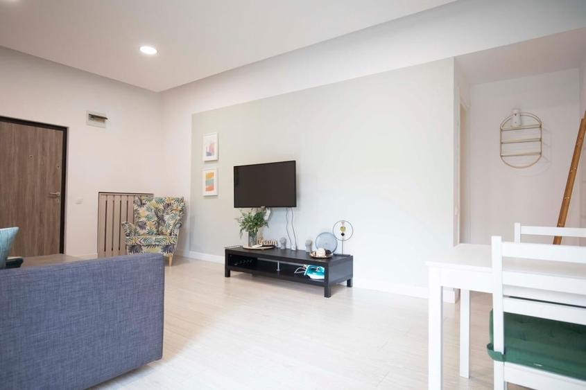 Apartament cu 2 camere semidecomandat în Calea Victoriei