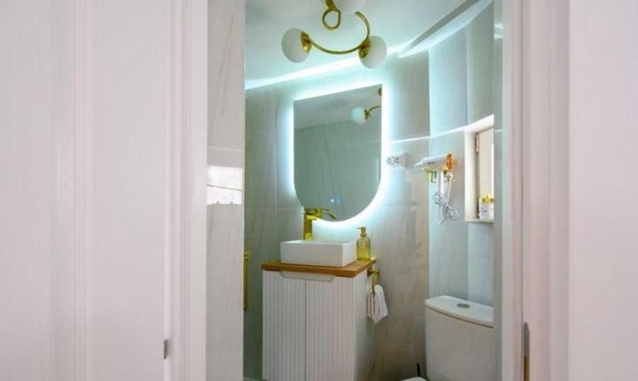 Apartament cu 2 camere decomandat, mobilat în Dorobanți