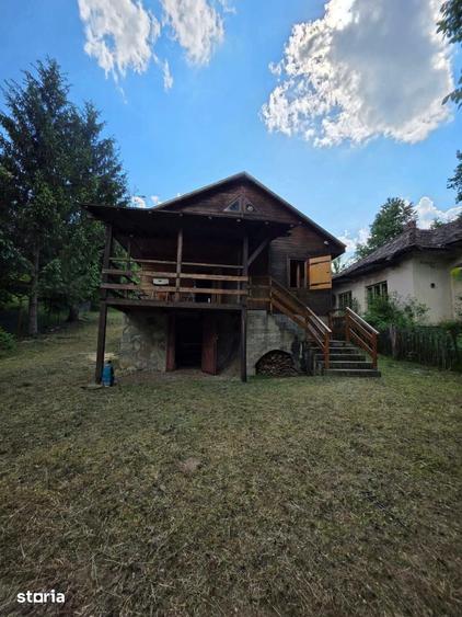 Casă cu 3 camere cu Teren 800 Mp în Central