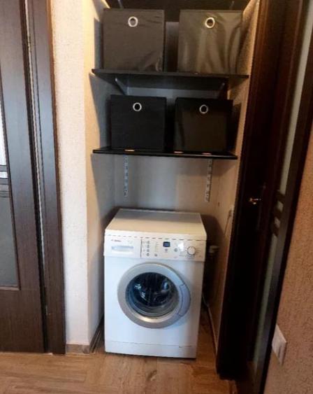 Apartament cu 2 camere semidecomandat, mobilat în Răcădău