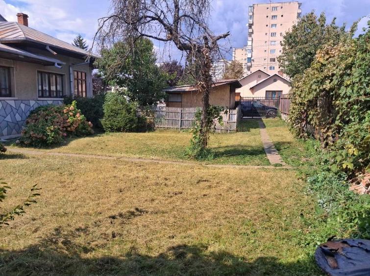 Casă individuală cu 2 camere cu Teren 303 Mp în Câmpina