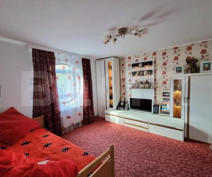 Casă individuală cu 4 camere cu Teren 1146 Mp în Independenței