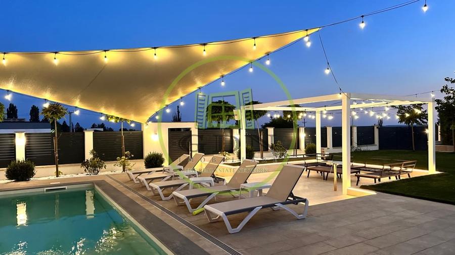 Casă individuală cu 4 camere cu Piscina în Cârcea
