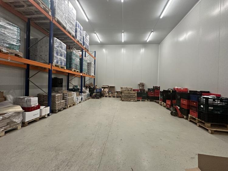 Spațiu industrial, de 100 mp, în Nufărul