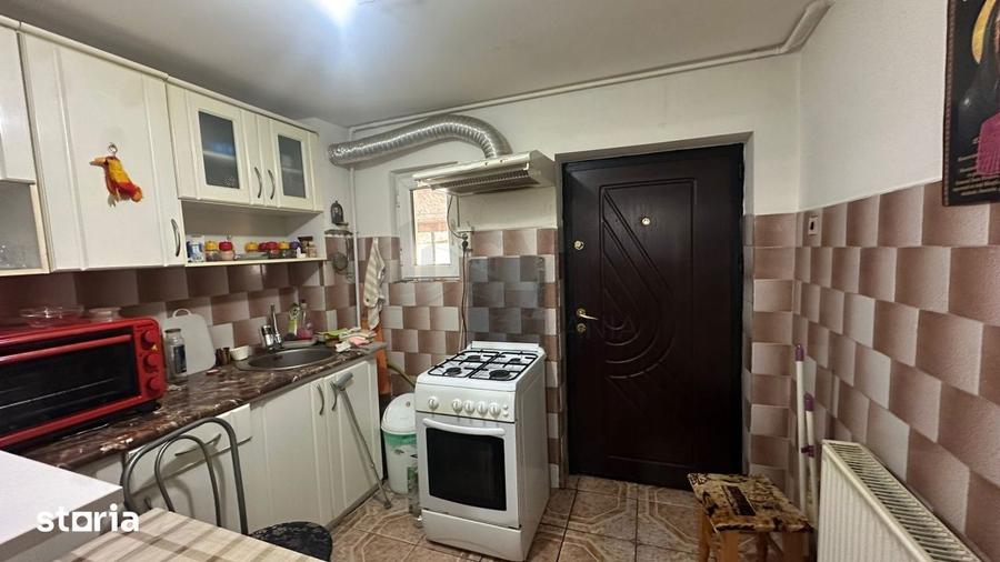 Casă cu 4 camere cu Canalizare în Bucureștii Noi