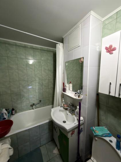 Garsonieră decomandată în Central