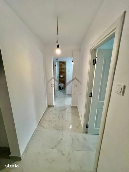 Apartament cu 4 camere decomandat în Dacia