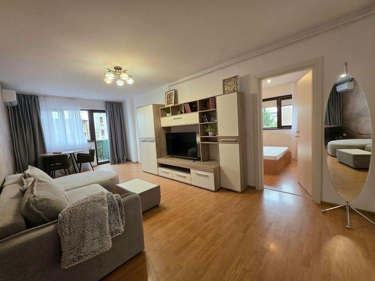 Apartament cu 2 camere în Păcii