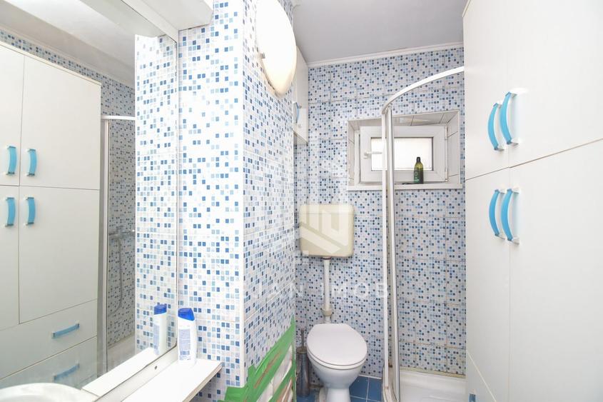 Apartament cu 2 camere semidecomandat, mobilat în Simeria