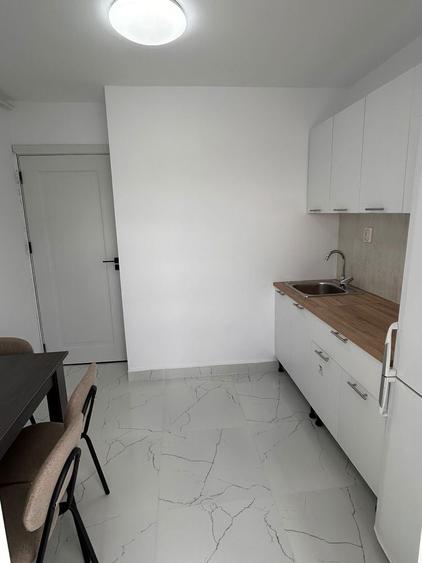 Inchiriez apartament cu doua camere, deconandat - 3