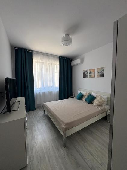 Apartament cu 2 camere decomandat în Roșu