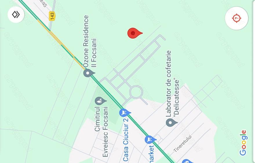 Teren de 4000 mp, în Petrești