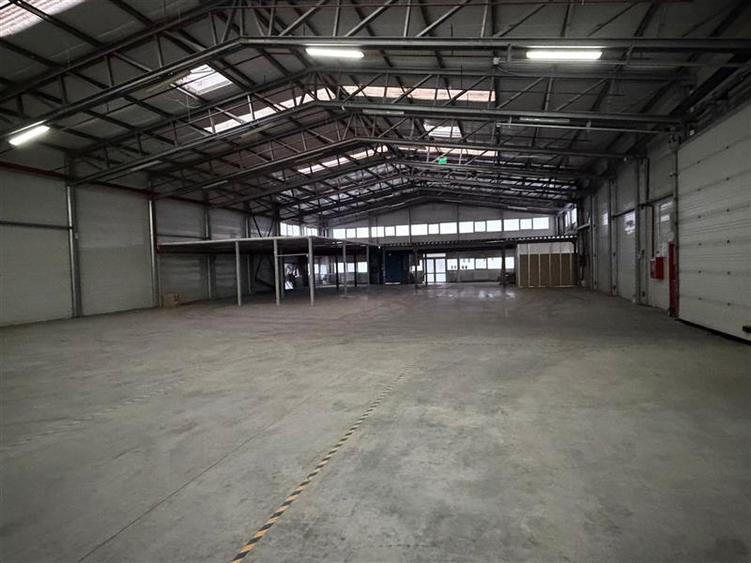 Spațiu industrial, de 1,650 mp, în Ștefăneștii de Jos