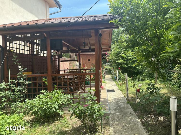 Casă cu 3 camere cu Teren 484 Mp în Cantacuzino
