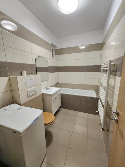 Apartament cu 2 camere semidecomandat, mobilat în Lipovei