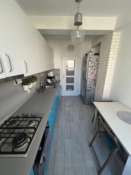 Apartament cu 2 camere decomandat în Gura Crivățului