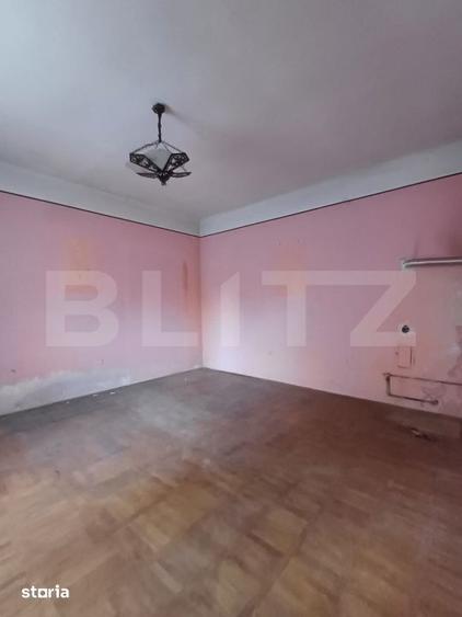 Casă cu 6 camere cu Teren 715 Mp în Turda