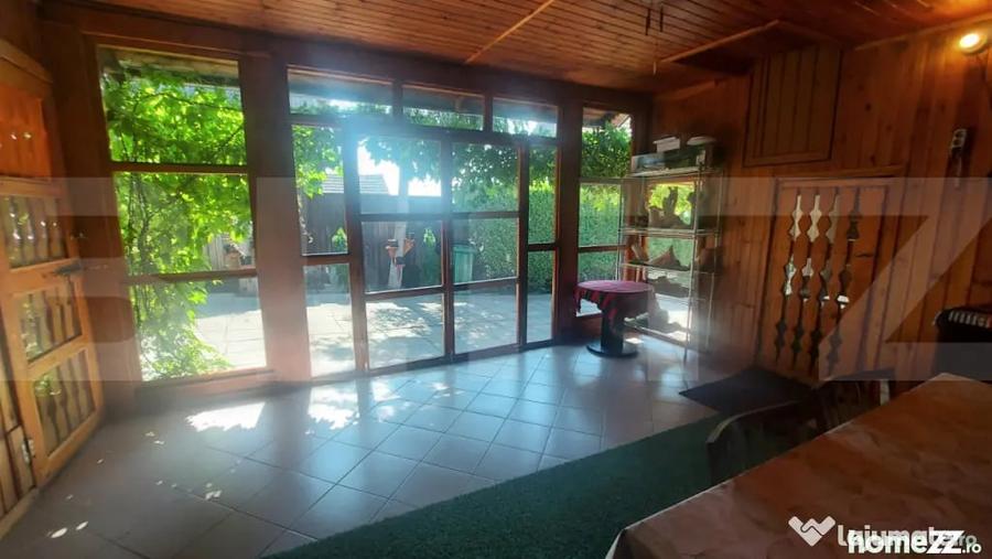 Casă cu 5 camere cu Teren 4427 Mp în Vâlcele