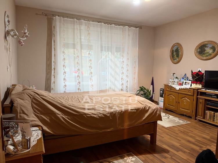 Casă individuală cu 5 camere cu Canalizare în Dâmbovița