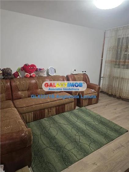 Apartament cu 2 camere decomandat în Drumul Taberei