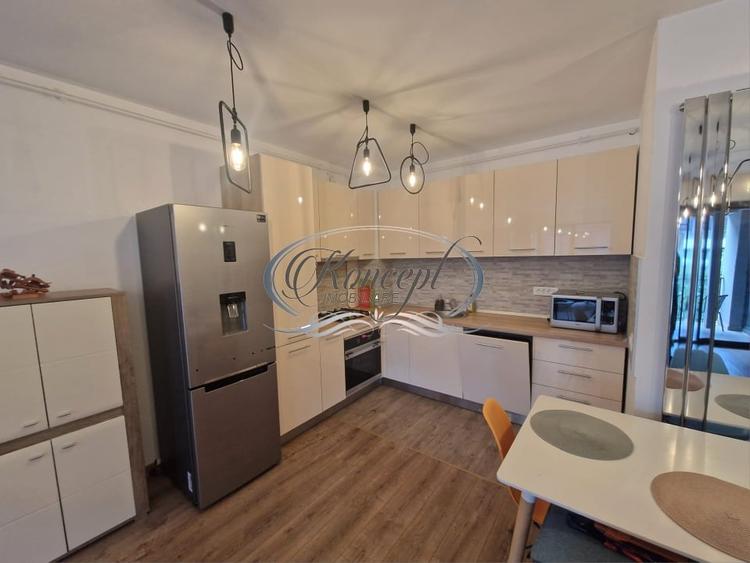 Apartament cu 2 camere semidecomandat, mobilat în Bună Ziua