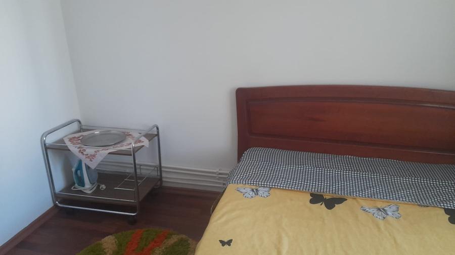 Apartament cu 2 camere decomandat în Ostroveni