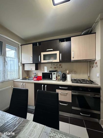 Apartament cu 2 camere decomandat în Botizului