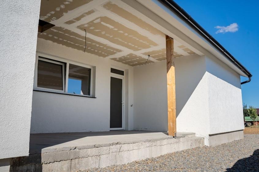 Casă individuală cu 3 camere cu Teren 676 Mp în Lazuri