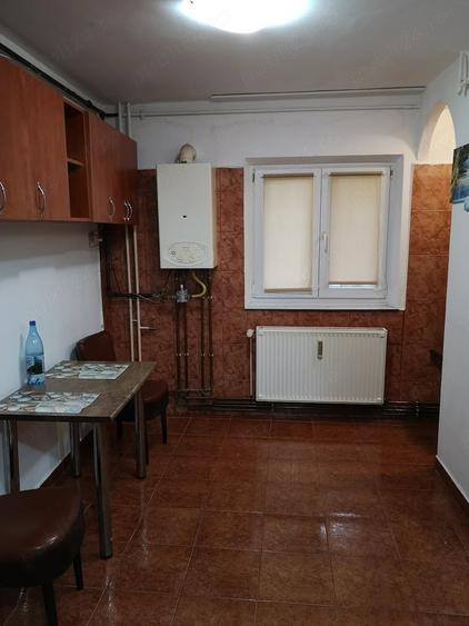 Apartament cu 2 camere decomandat în Lipovei