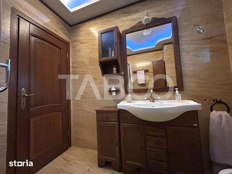 Casă cu 5 camere decomandat cu Teren 57 Mp în Tilișca