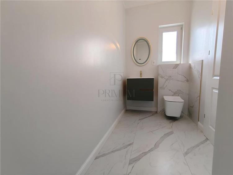 Duplex cu 4 camere cu Canalizare în Moșnița Nouă