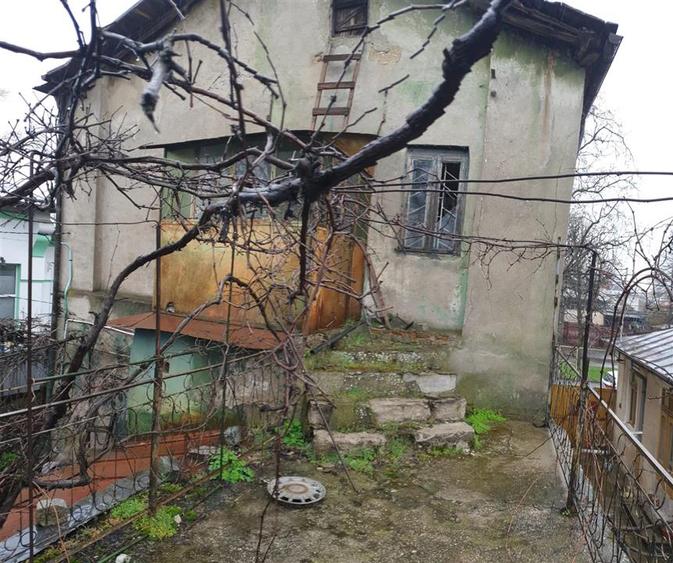 Casă cu 6 camere cu Canalizare în Apollo