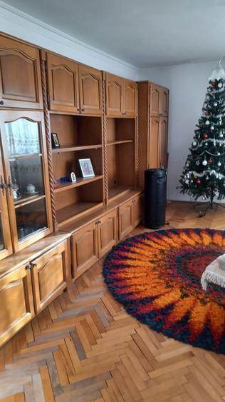 Apartament cu 2 camere decomandat în 23 August