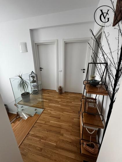 Casă individuală cu 5 camere cu Teren 400 Mp în Corbeanca