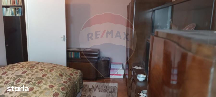 Apartament cu 2 camere semidecomandat în Aurel Vlaicu