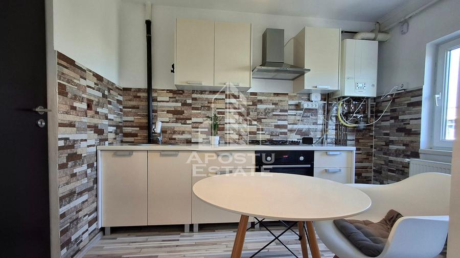 Apartament cu 3 camere decomandat, mobilat în Micălaca