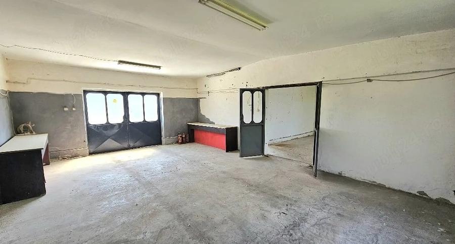 Spațiu comercial, de 100 mp, în Central
