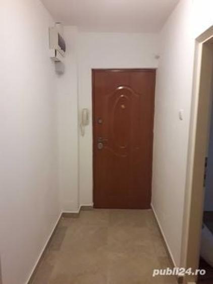 Spațiu comercial, de 61 mp, în Micro 17