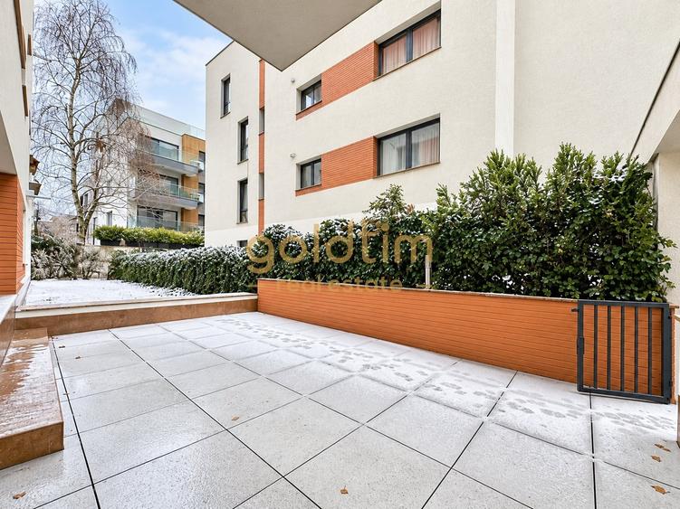 Apartament cu 4 camere decomandat, mobilat în Capitale